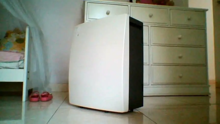 Should I leave an air purifier on the whole day