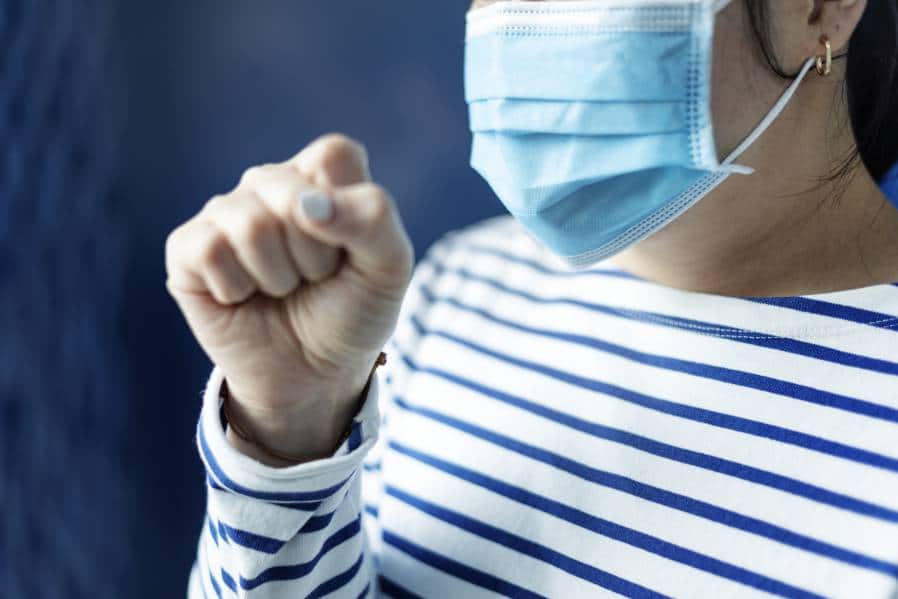 lady wearing surgical mask